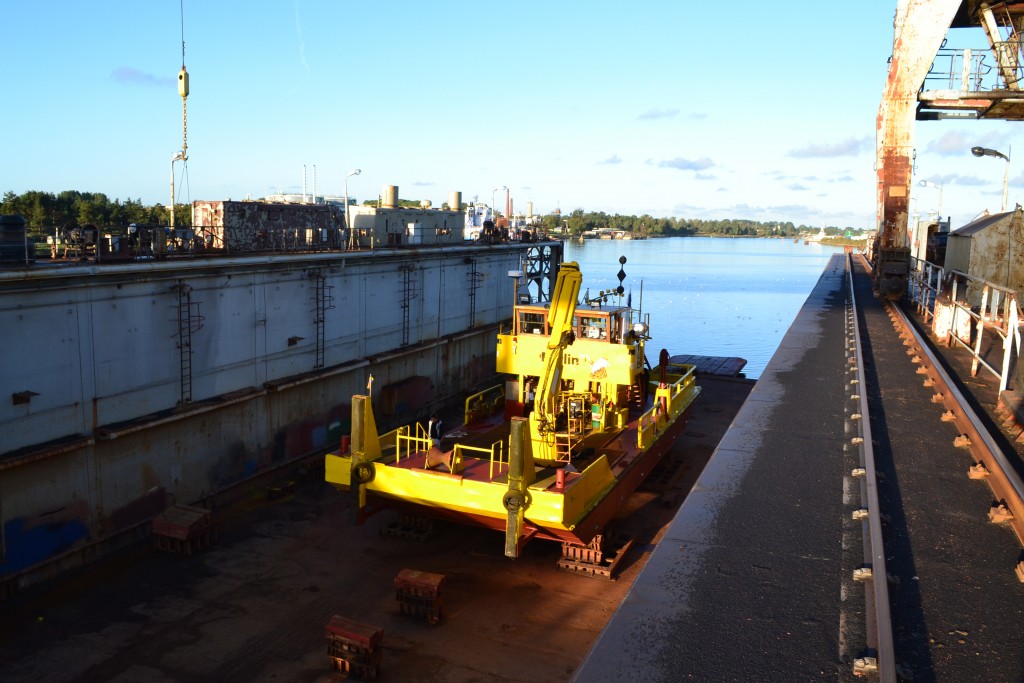Multicat “MERLIN” — vessel photograph 12 of 14