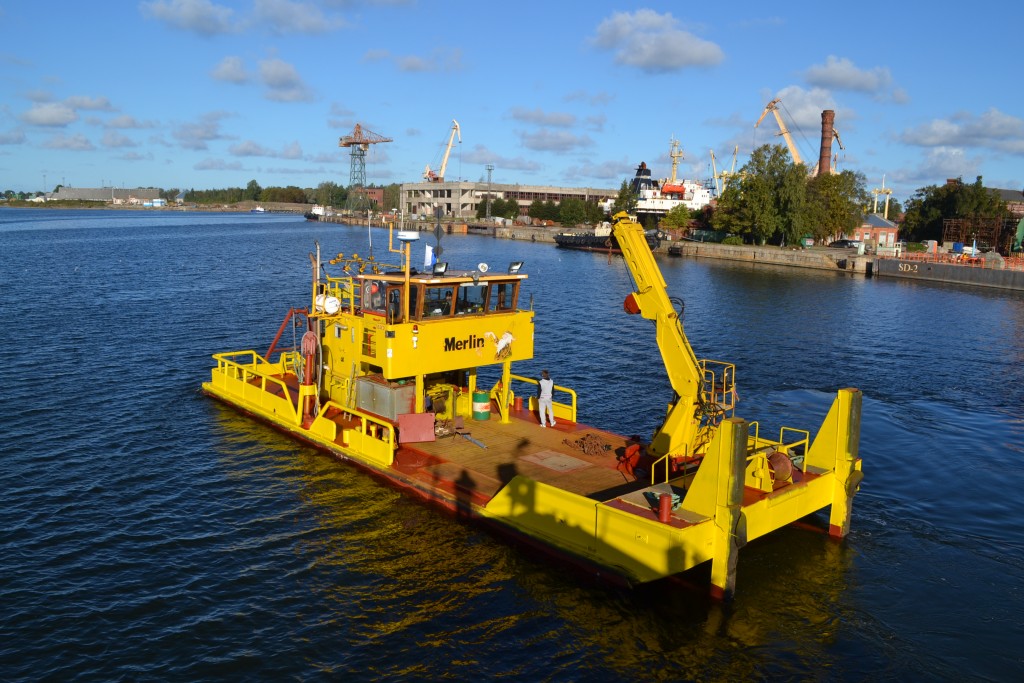 Multicat “MERLIN” — vessel photograph 2 of 14