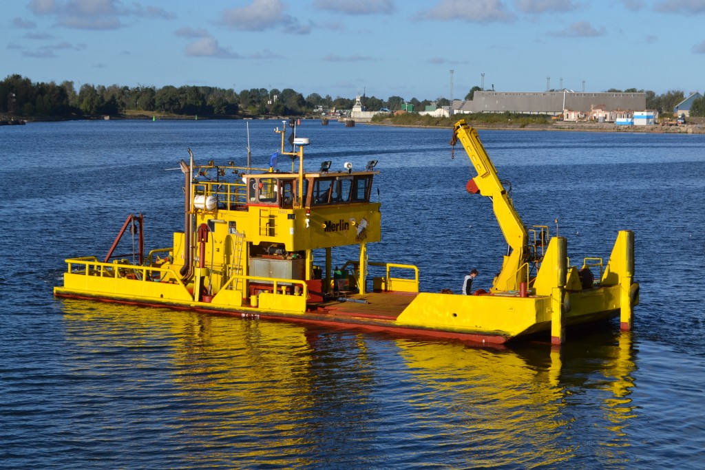 Multicat “MERLIN” — vessel photograph 3 of 14
