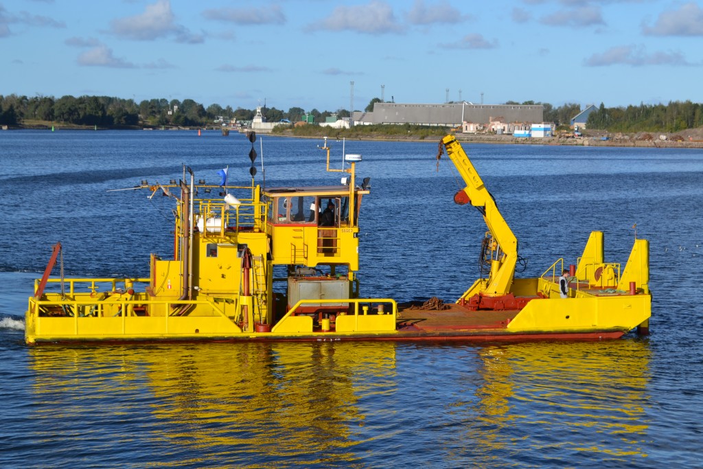 Multicat “MERLIN” — vessel photograph 5 of 14