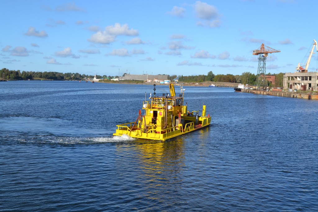 Multicat “MERLIN” — vessel photograph 7 of 14
